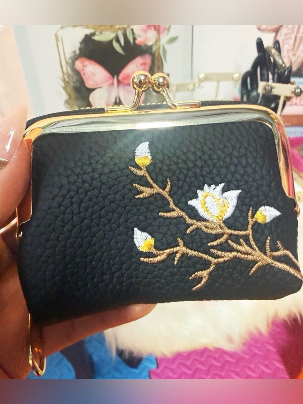 Brandnew Black Floral Embroidered Coin Purse Wallet